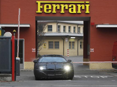 Νέο μοντέλο από την  Ferrari